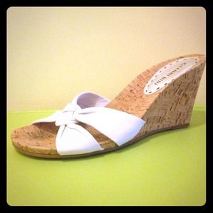 Gianni Bini White Leather and Cork