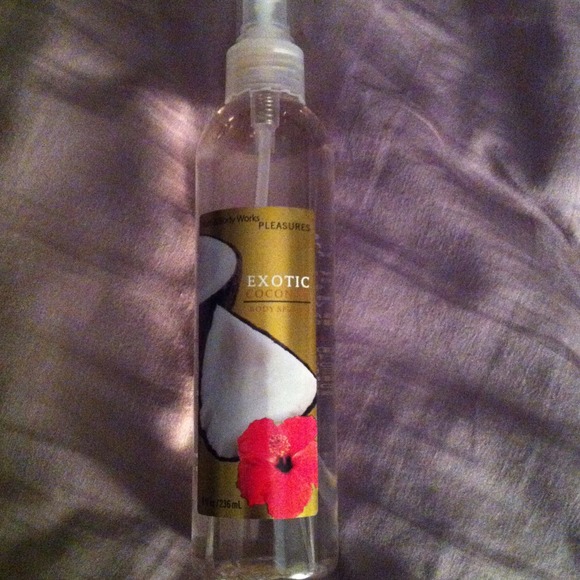 💢SOLD💢 BBW Exotic Coconut body splash
