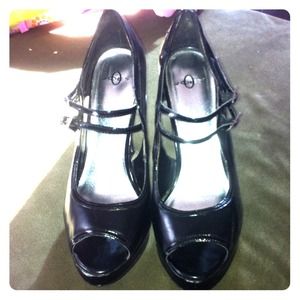 Black patent peep toe heels