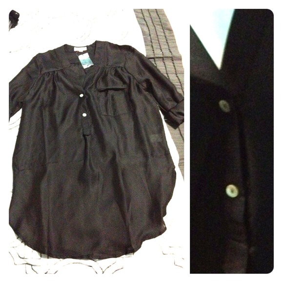 🔴Reserved🔴Black sheer blouse!