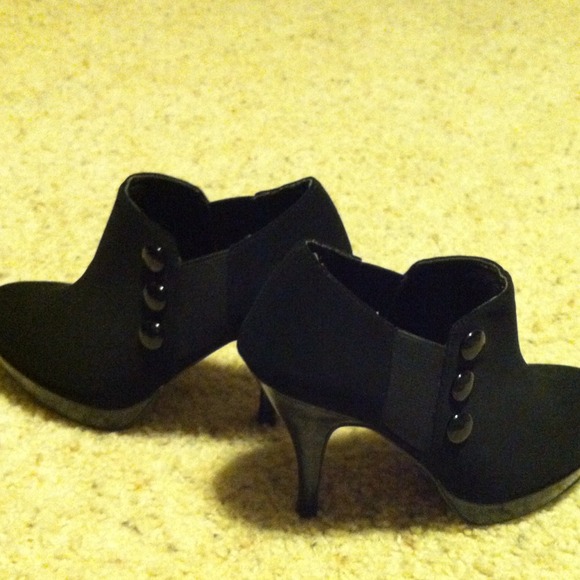🌀Black booties🌀
