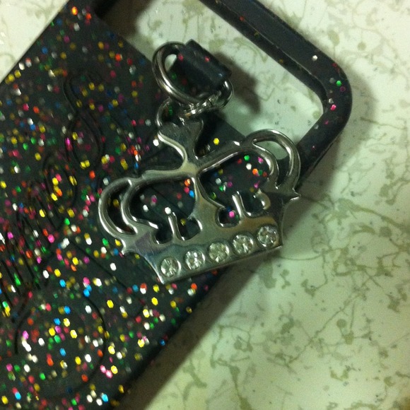 Sold! Juicy Couture Silicone iPhone 4/4S case - Picture 2 of 4