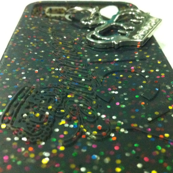 Sold! Juicy Couture Silicone iPhone 4/4S case - Picture 3 of 4