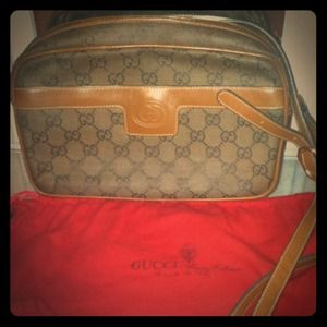 Gucci Handbags - Vintage Gucci Shoulder Bag $90ī°$70ī°$65 Gucci Handbags - Vintage Gucci Shoulder Bag $90ī°$70ī°$65