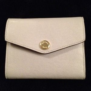 Reserved!! AUTHENTIC Michael Kors wallet.