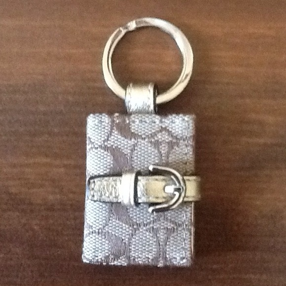 🔴 SOLD! 🔴  Coach signature key chain/photo frame