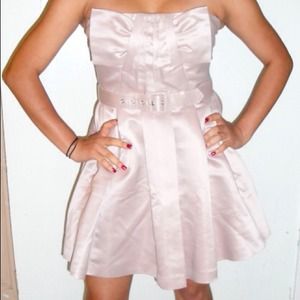 Forever 21 strapless dress with front bow.