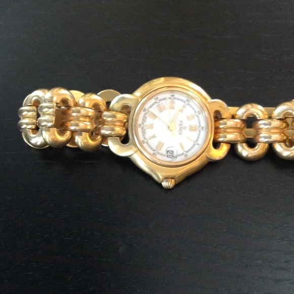Fendi watch gold