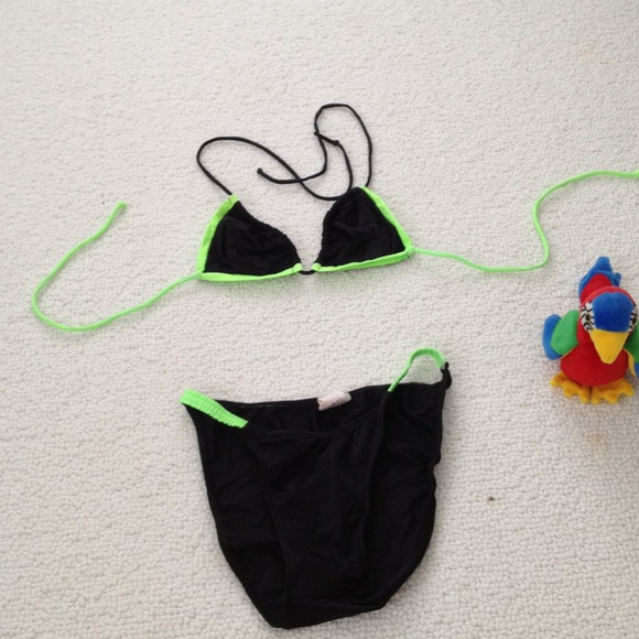Black with green bikini NWOT