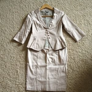 Sisley skirt suit
