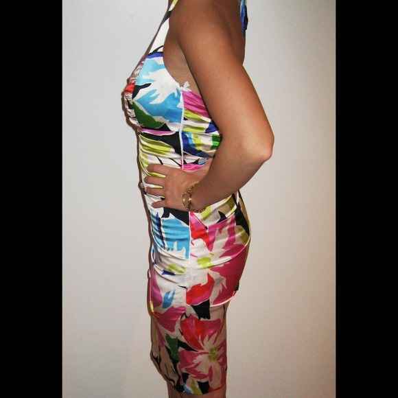 SOLD! Bright floral Cache dress!! - Picture 4 of 4