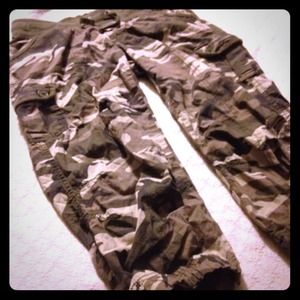 Underbelly Camo Maternity Capris
