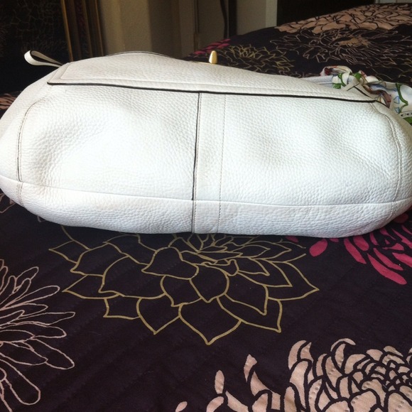 ♨sold♨White coach authentic hobo large bag - Picture 2 of 4