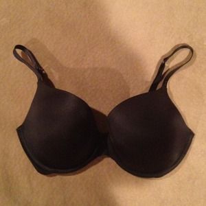 *** RESERVED*** Victoria secret bra! 36DD
