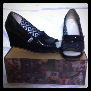 TOMS Black Sequin Wedges