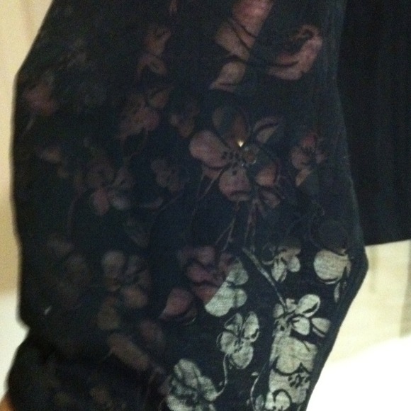 Sz 20 black tank w/attached lace cover. - Picture 2 of 3