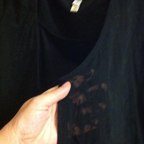 Sz 20 black tank w/attached lace cover. - Picture 3 of 3