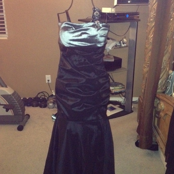 Dresses & Skirts - Mermaid prom dress