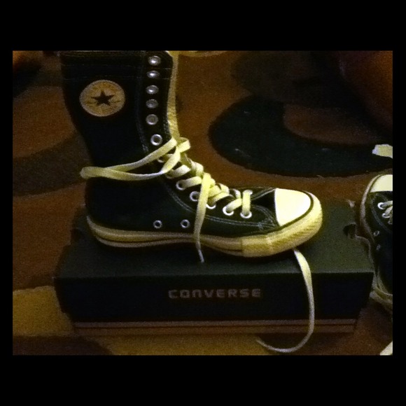 Black high top converse