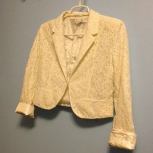 RESERVED Jenypoo Cropped Forever 21 Blazer