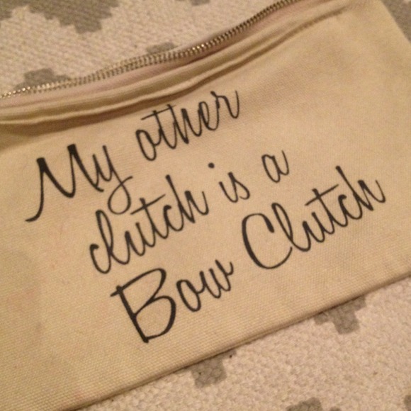 Bcbg canvas bow clutch - Picture 2 of 4