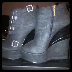 Platform wedge booties