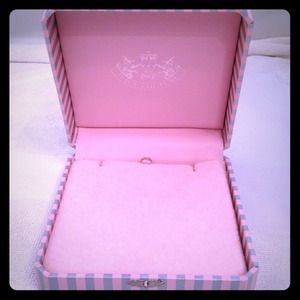 Juicy couture jewelry box