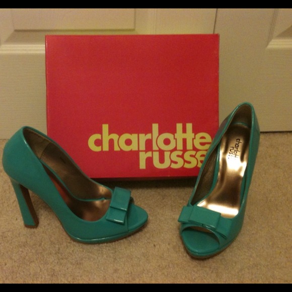 Charlotte Rousse Turquoise Pumps, Never Worn