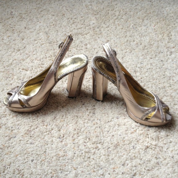 Charles David Gold Peep Toe w Snakeskin Trimming - Picture 2 of 4