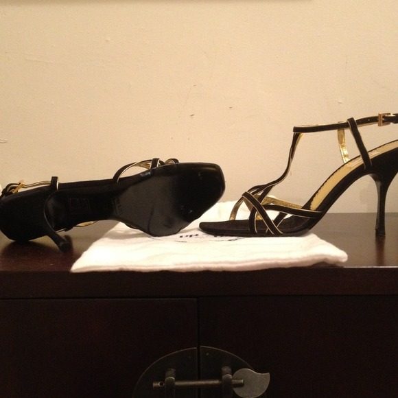 Reduced!!! NW suede heels by Prada - Picture 4 of 4