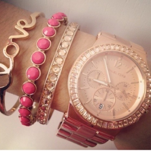 MICHAEL KORS~ ROSE-GOLD DIAMOND WATCH - Picture 2 of 2