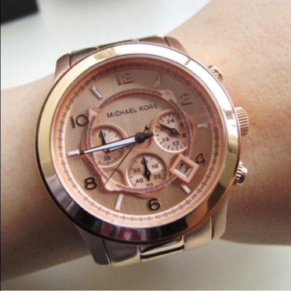 MICHAEL KORS~ ROSE-GOLD WATCH - Picture 4 of 4