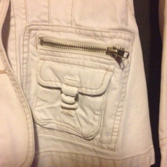 OLD NAVY Jacket-lowered- - Picture 3 of 4