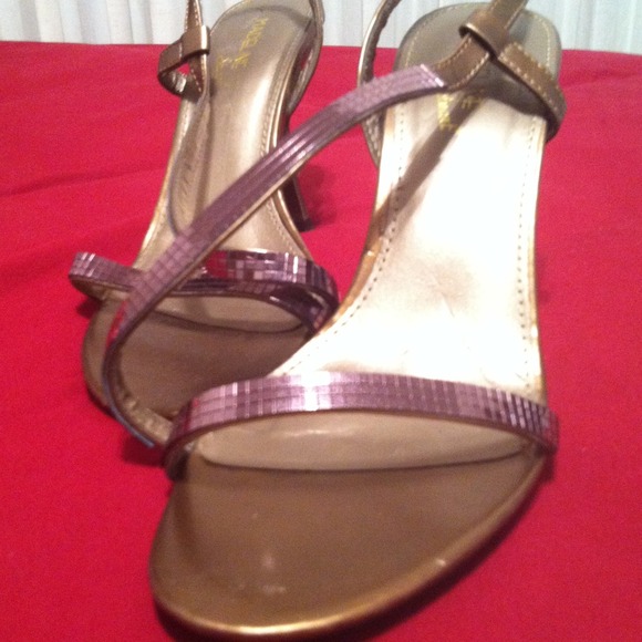 Bronze Slingbacks - Picture 1 of 3