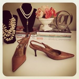 Nine West Sling back