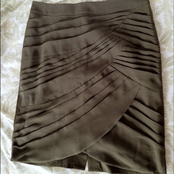 🍁 Olive Bandage-esque Skirt