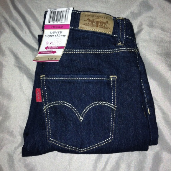 ❌sold❌Brand New Girls Super Skinny Levi's