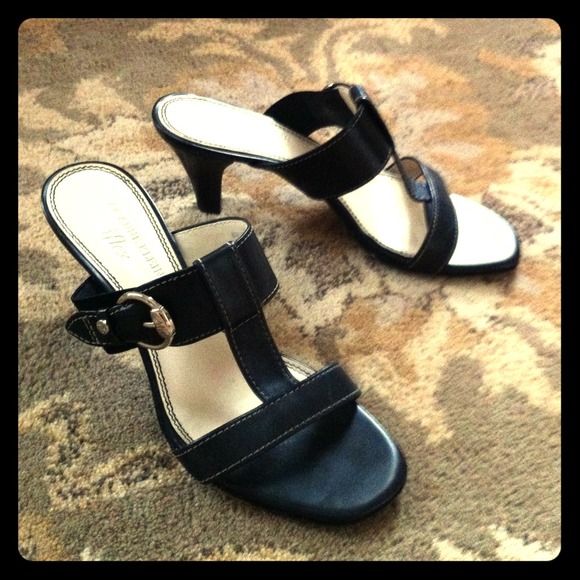 Anne Klein black sandals - great condition!😊