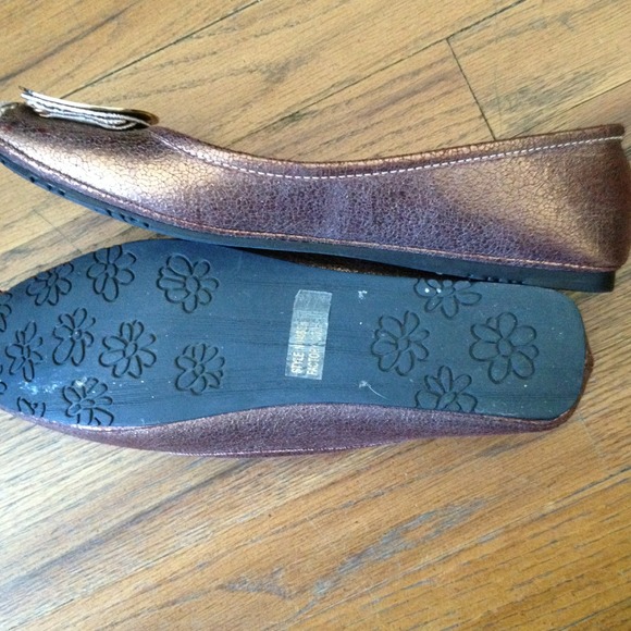 BUNDLE trade.. Never worn - Picture 2 of 3