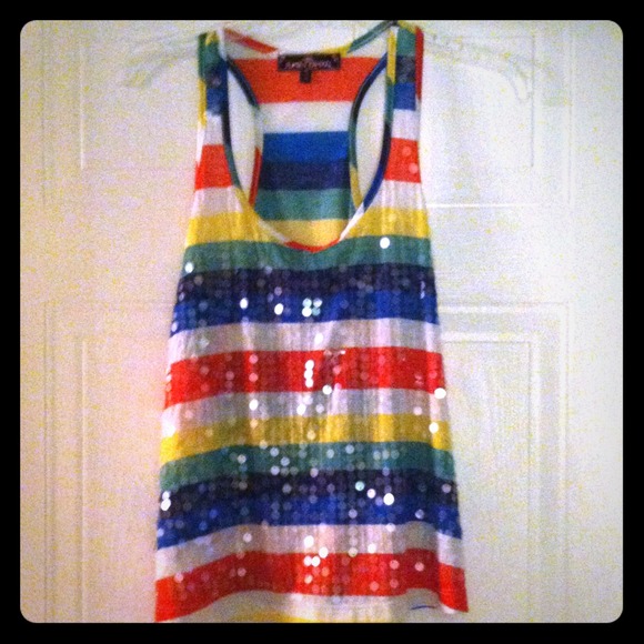 Bundle @lmhamilton red top and sequin tank.