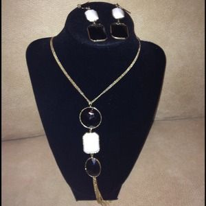 Black & white color art deco necklace, earrings