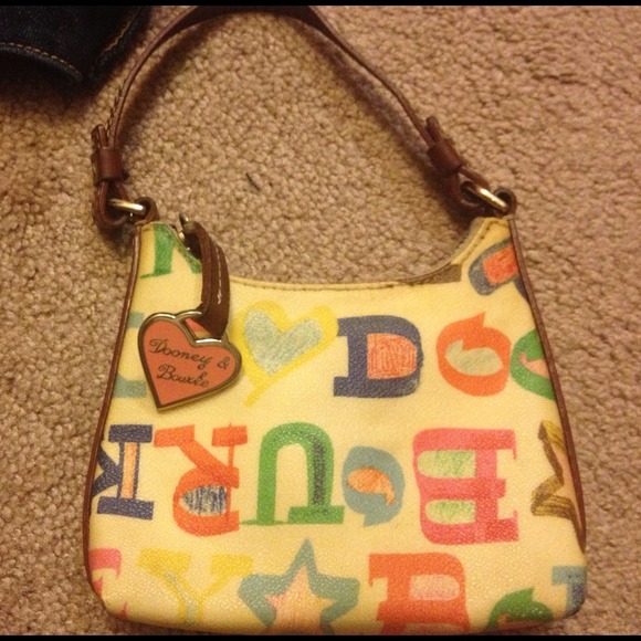 Dooney&Bourke Tiny Wristlet! ✨🌟 - Picture 1 of 3