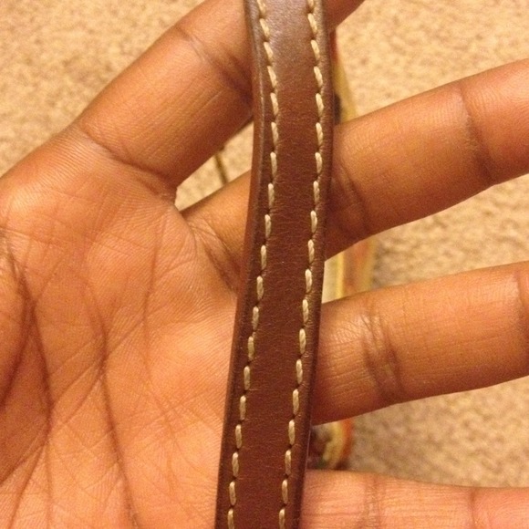 Dooney&Bourke Tiny Wristlet! ✨🌟 - Picture 2 of 3