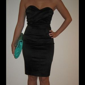 SOLD!! Sophisticated little black dress!