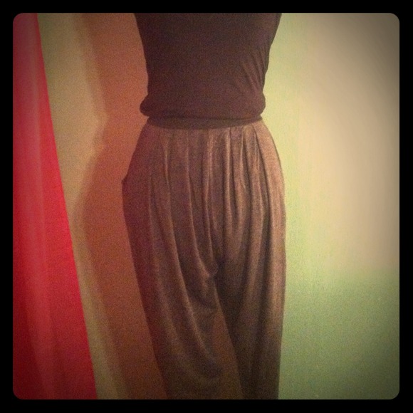 SOLD!!!!!NWT--Elastic Band Harem Pants
