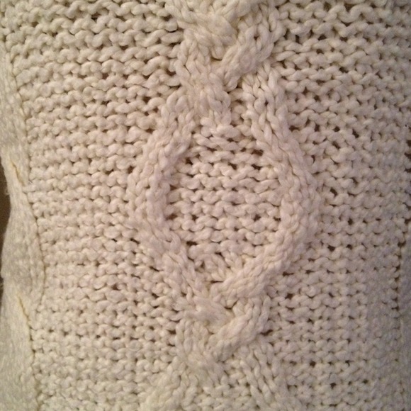 **Reduced**Knitted turtleneck sweater - Picture 2 of 3