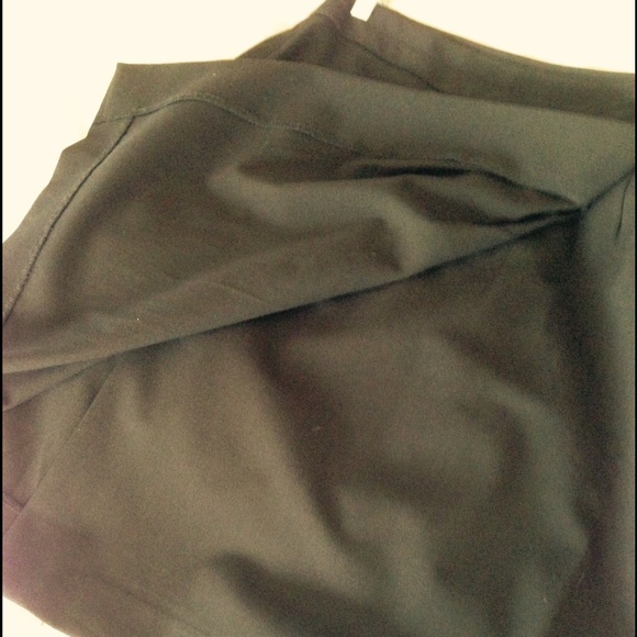 ⏰SALE Adrienne Vittadini Black Skirt Sz 8 - Picture 4 of 4