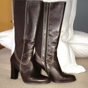 *RESERVED* Tall brown leather boots