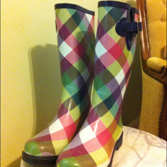 natural reflections rain boots