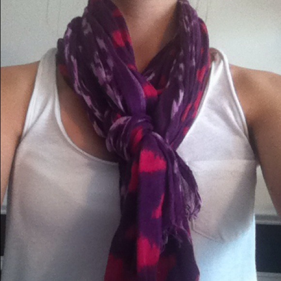 Scarf!